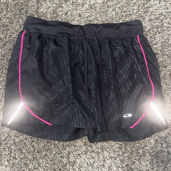 Champion Running Shorts - Picture 2 of 3